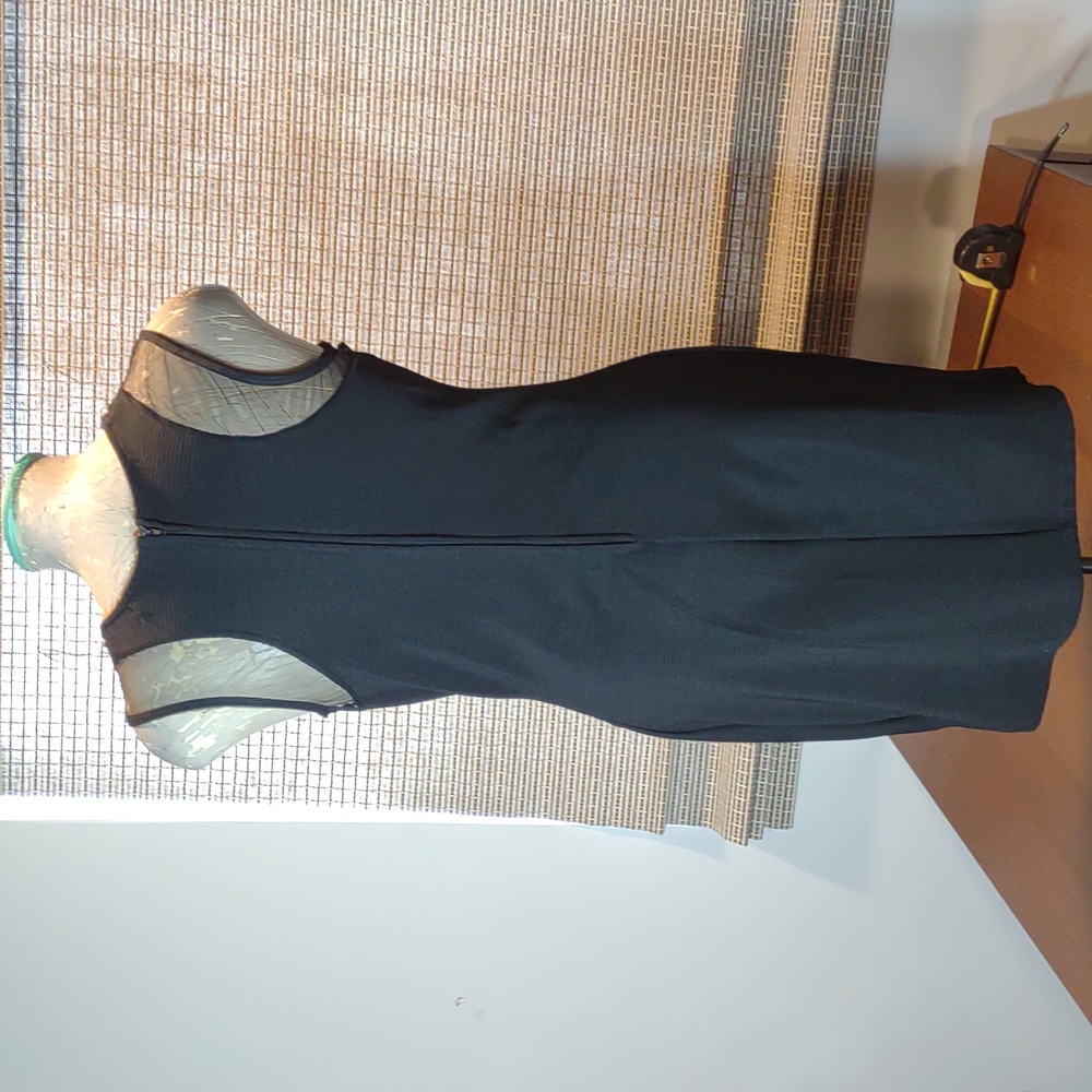 Gorgeous Size 13 Sheer Shoulder with Sequin Decor Black Formal Cocktail Dress - Picture 6 of 11